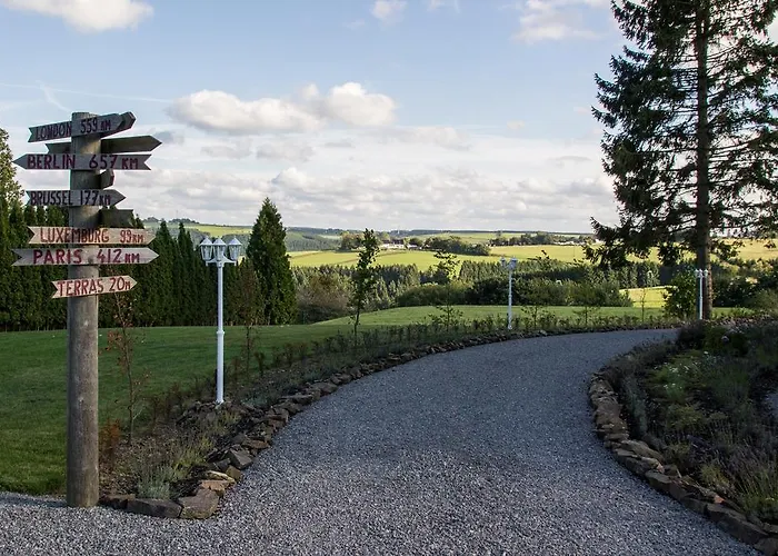 Eifelsicht 招待所 3*